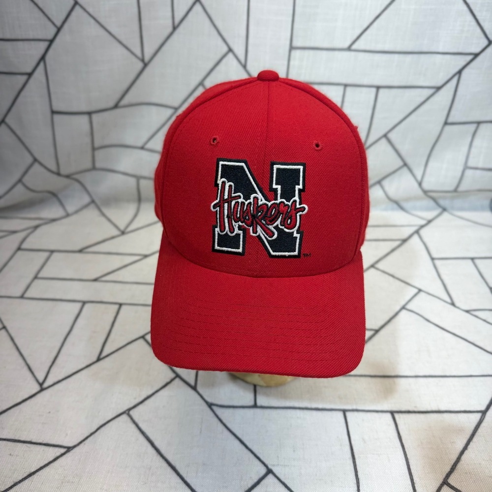 Starter Nebraska Huskers Hat OSFA Red Embroidered Adjustable Cap NCAA Football
